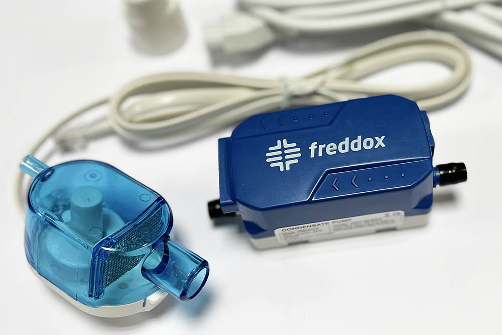 Freddox condenswaterpomp close up